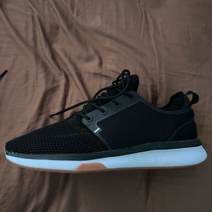 Kuru women’s shoes